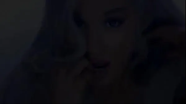 Grosses Ariana Grande - Focus mégavidéos