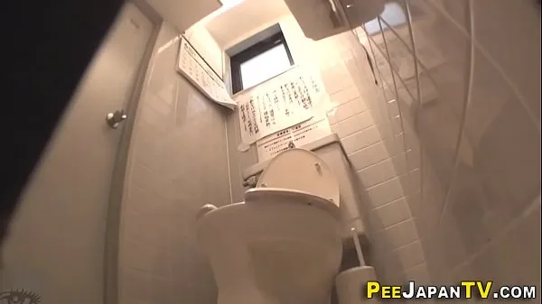 Grandi Gli asiatici urinano in cammega video