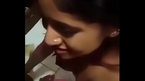 Grosses Indian Girl ayant une fellation sauvage pour son petit ami et profitant de la baise après mégavidéos