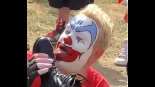 Nagy Muddy Boot Worshiping By A Clown mega videók