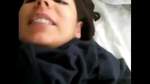 destrozando a la cantante laura santillan video lớn