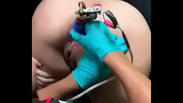 बड़े Tattooing a young lady's anus मेगा वीडियो