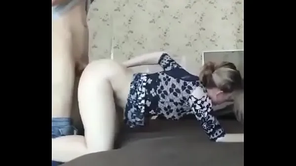 Große Doggy Lady in 4Mega-Videos