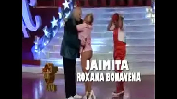 大きな Roxy the star of Johnny Allon as Jaimita in a sketch メガ動画