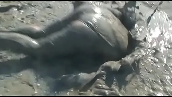 วิดีโอขนาดใหญ่ Cocoa Soft Deep Mud Diving รายการ