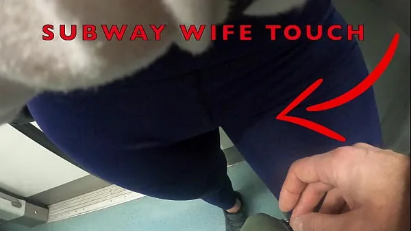 Grote My Wife Let Older Unknown Man to Touch her Pussy Lips Over her Spandex Leggings in Subway megavideo's
