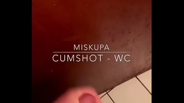 Grandi Miskupa - cumshot - toilet publicmega video