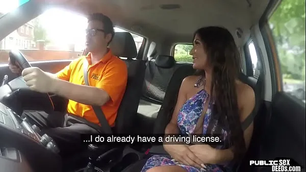 วิดีโอขนาดใหญ่ Busty brit publicly rides her driving instructor รายการ