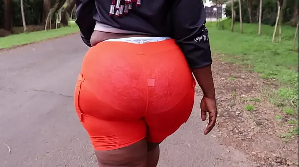 Grandes Bunda enorme sexy andando e sacudindo mega vídeos