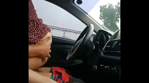 بڑے Fucked In The Car By The Horny Call Center Agent میگا ویڈیوز