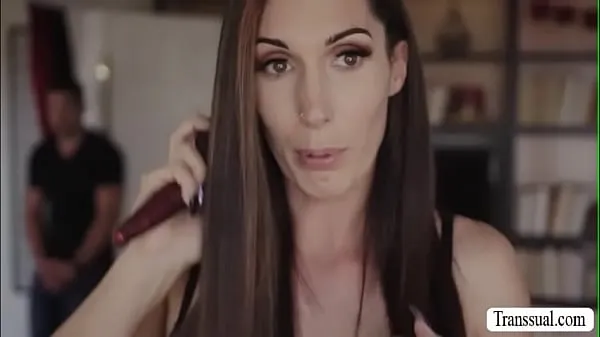 مقاطع فيديو ضخمة Stepson bangs the ass of her trans stepmom ضخمة
