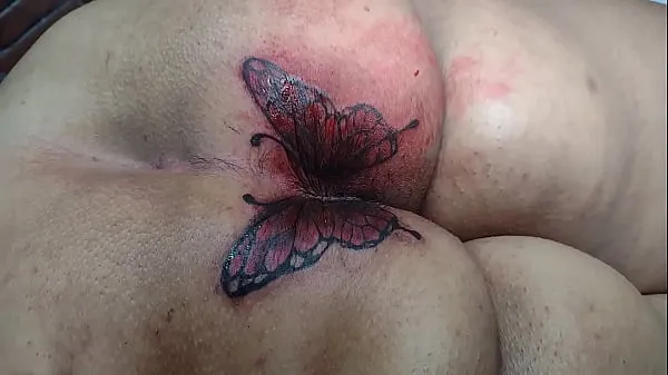 Store MARY BUTTERFLY redoing her ass tattoo, husband ALEXANDRE as always filmed everything to show you guys to see and jerk off megavideoer