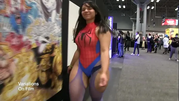 Big Big Booty Porn Starlet Goes To NY Comic Con To Greet Her Fans mega Videos