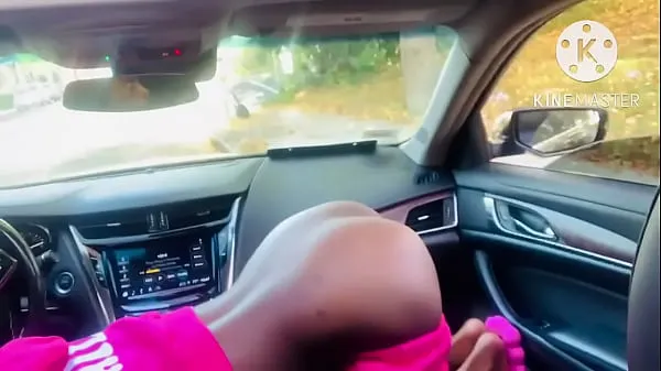 Grosses Hood thot apprend à sucer la bite en voiture publiquement mégavidéos