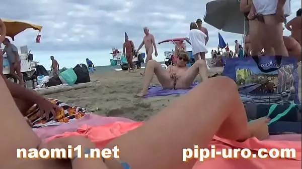 Veliki girl masturbate on beach mega videoposnetki