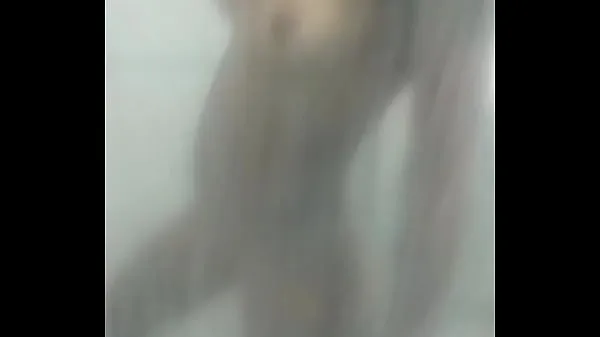 大きな taking a shower showing pussy メガ動画