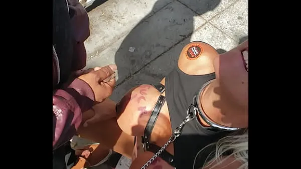 Grosses Julie Big Tit MILF Cum Slut Public Branlette à Folsom Fair mégavidéos