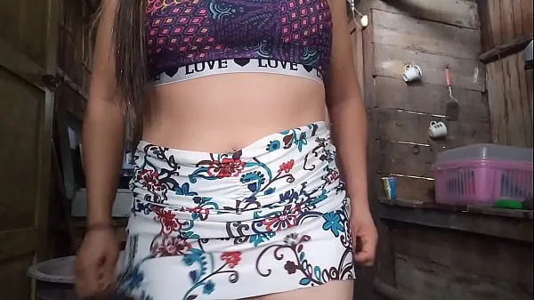 I was sending homemade porn video to my stepfather to come to the house and give me a good fuck in the morning, I love to show my body before having homemade sex video lớn