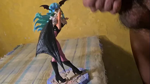 大きな モリガンのフィギュアにザーメン メガ動画