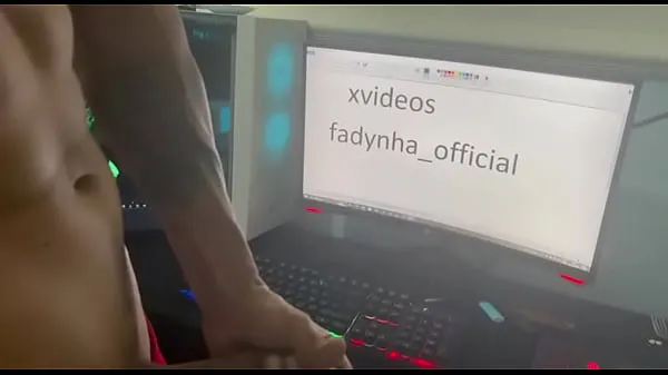 مقاطع فيديو ضخمة Verification video ضخمة